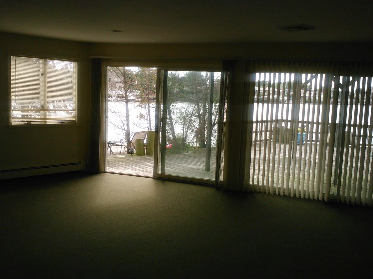 121 Williamson St - Photo 3 of 8