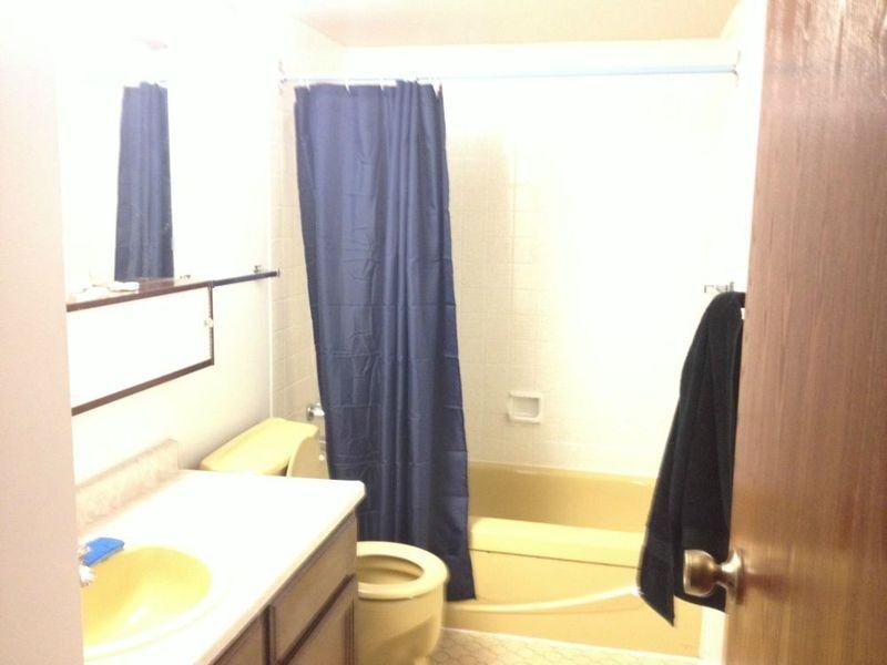 325 2 Ave NE - Photo 3 of 4