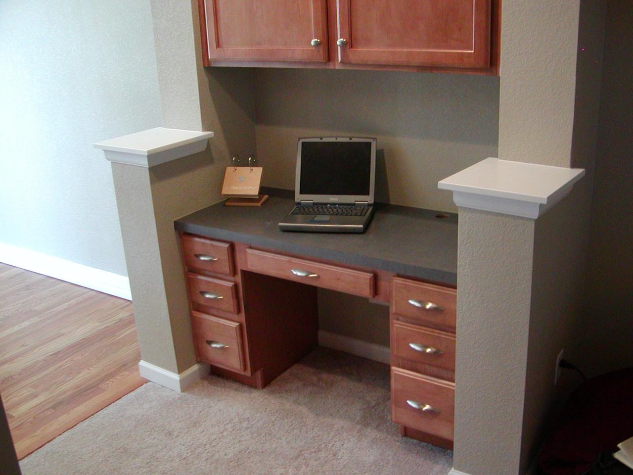 769 Roslyn St #8 - Photo 2 of 14