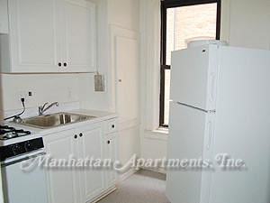 207 W 147th St - Photo 3 of 6