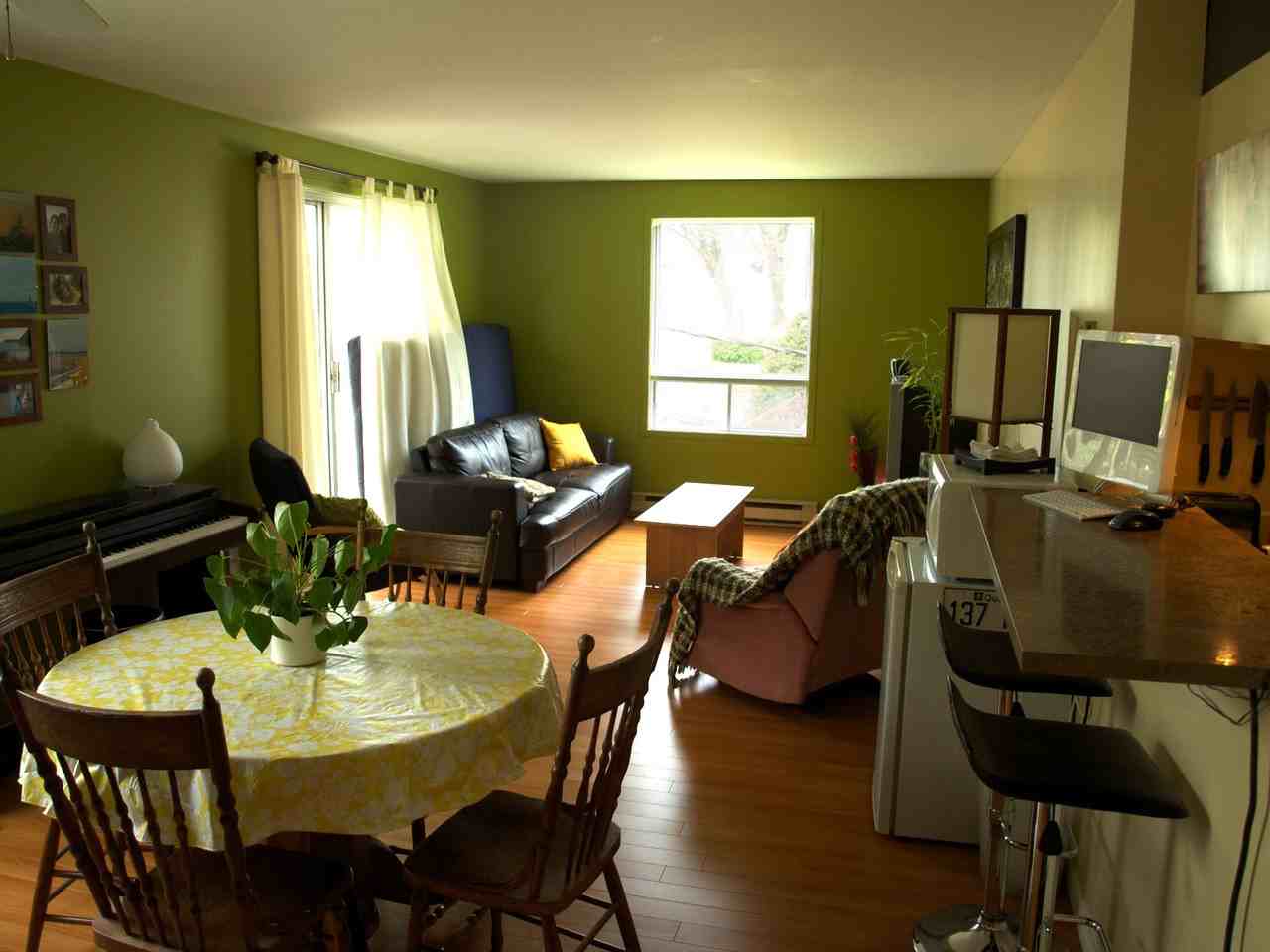 6130 1re Ave #302 - Photo 3 of 10