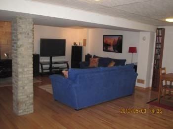 439 Church St - Photo 3 of 10