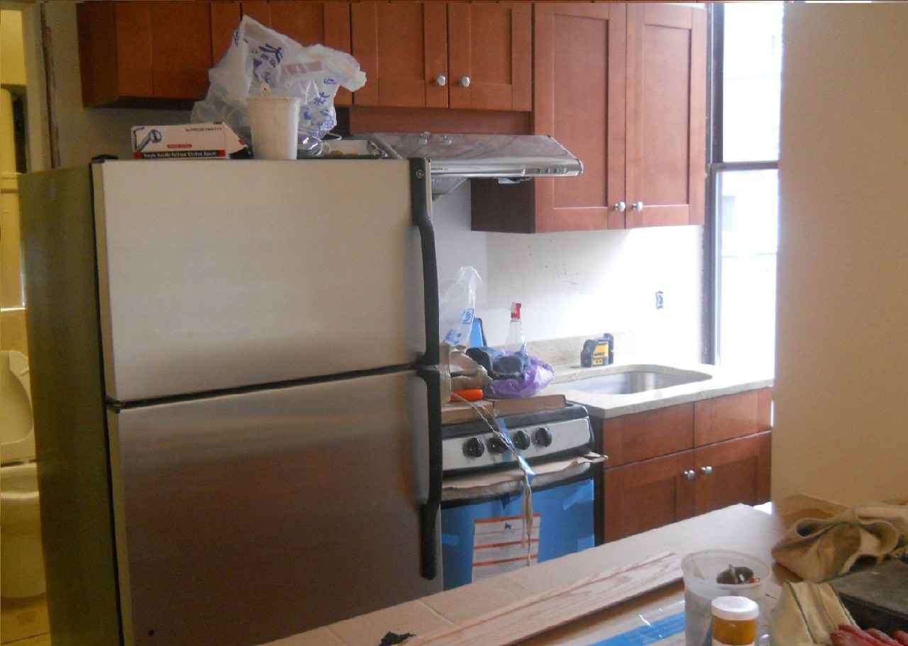 212 Centre St 1 - Photo 3 of 7