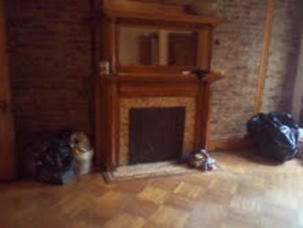 827 Carroll St - Photo 3 of 4