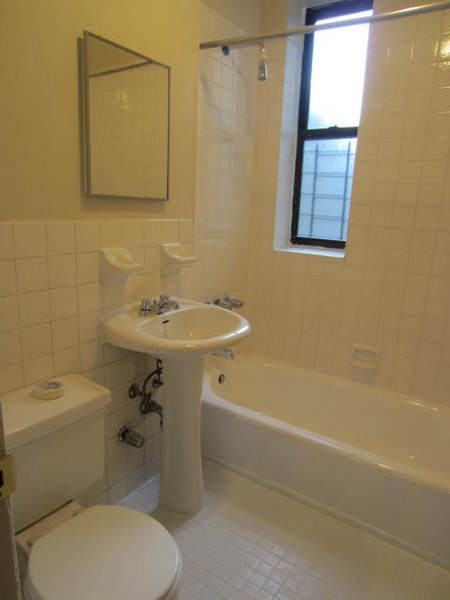 1510 Plimpton Ave 2E - Photo 3 of 5