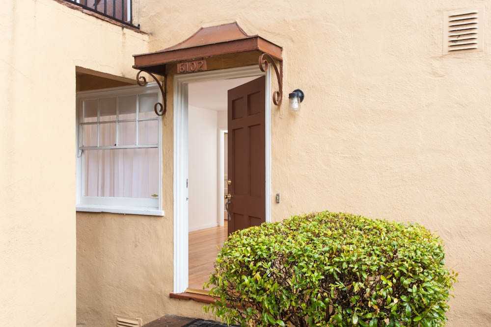 6102 Hillmont Dr - Photo 2 of 8