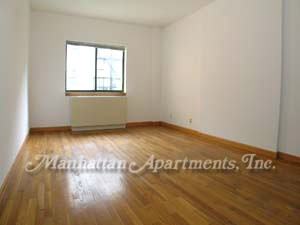 46 9th Ave - Photo 2 of 5