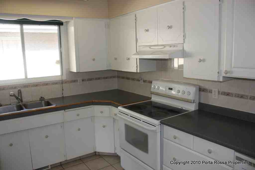 11943 51 St NW - Photo 2 of 6