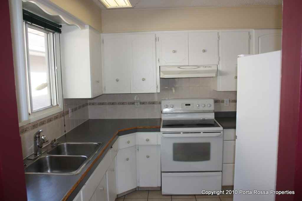 11943 51 St NW - Photo 3 of 6