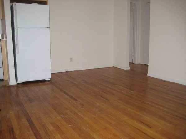 252-03 87th Dr - Photo 3 of 4