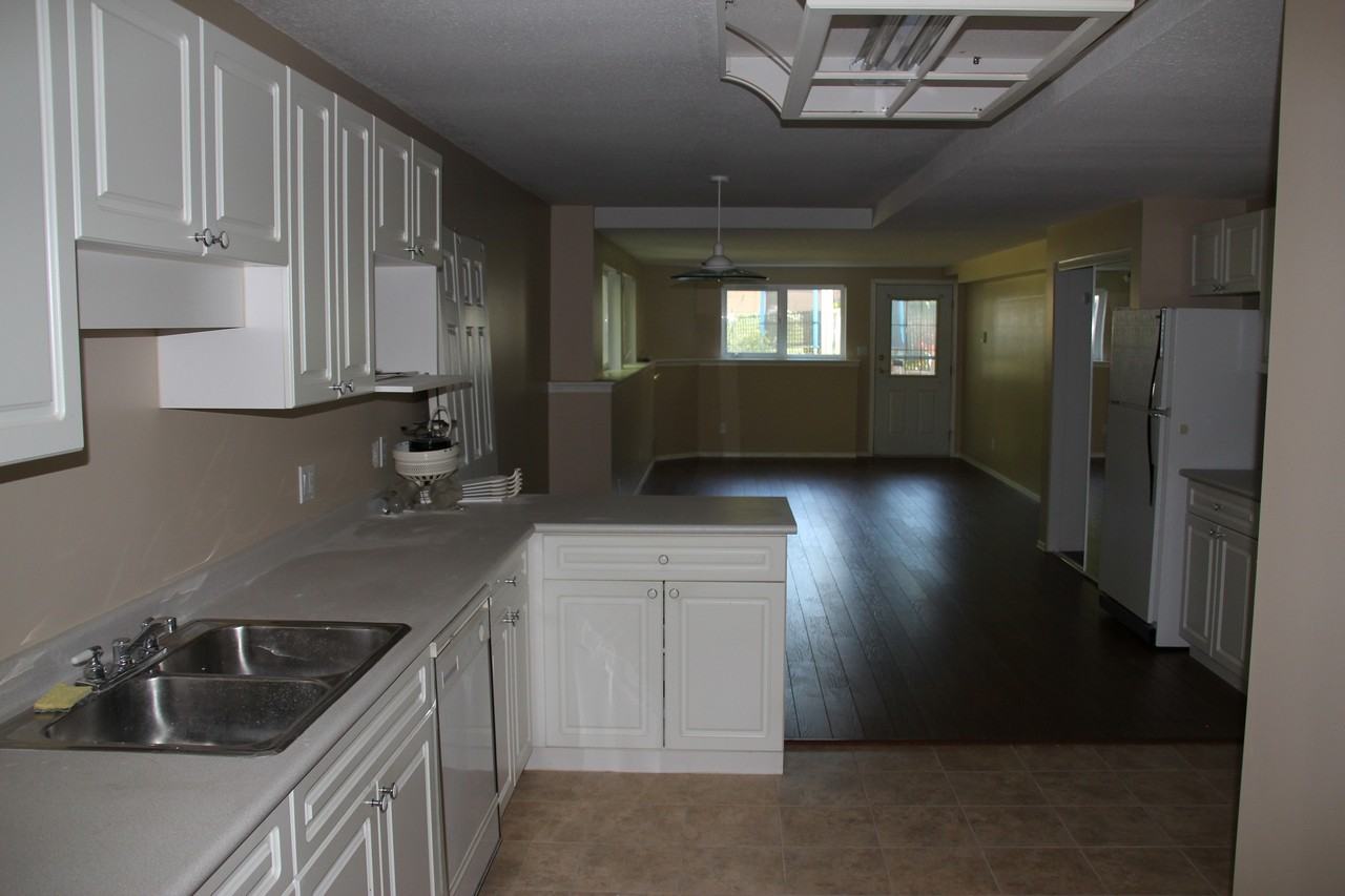 3339 Bayswater Ave - Photo 3 of 5