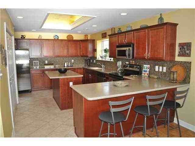 6750 Spirit Lake Dr - Photo 3 of 9