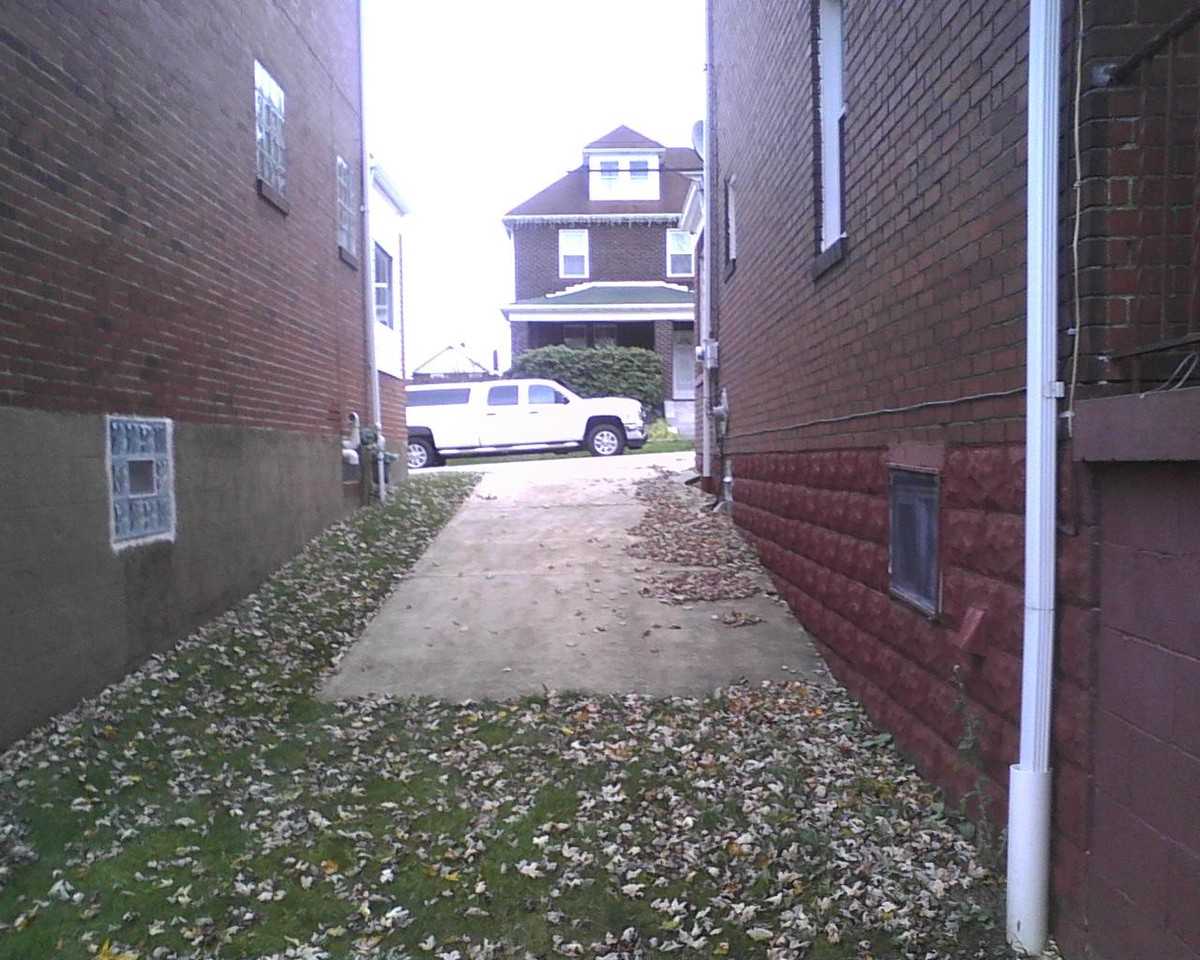 920 Maryland Ave - Photo 3 of 8