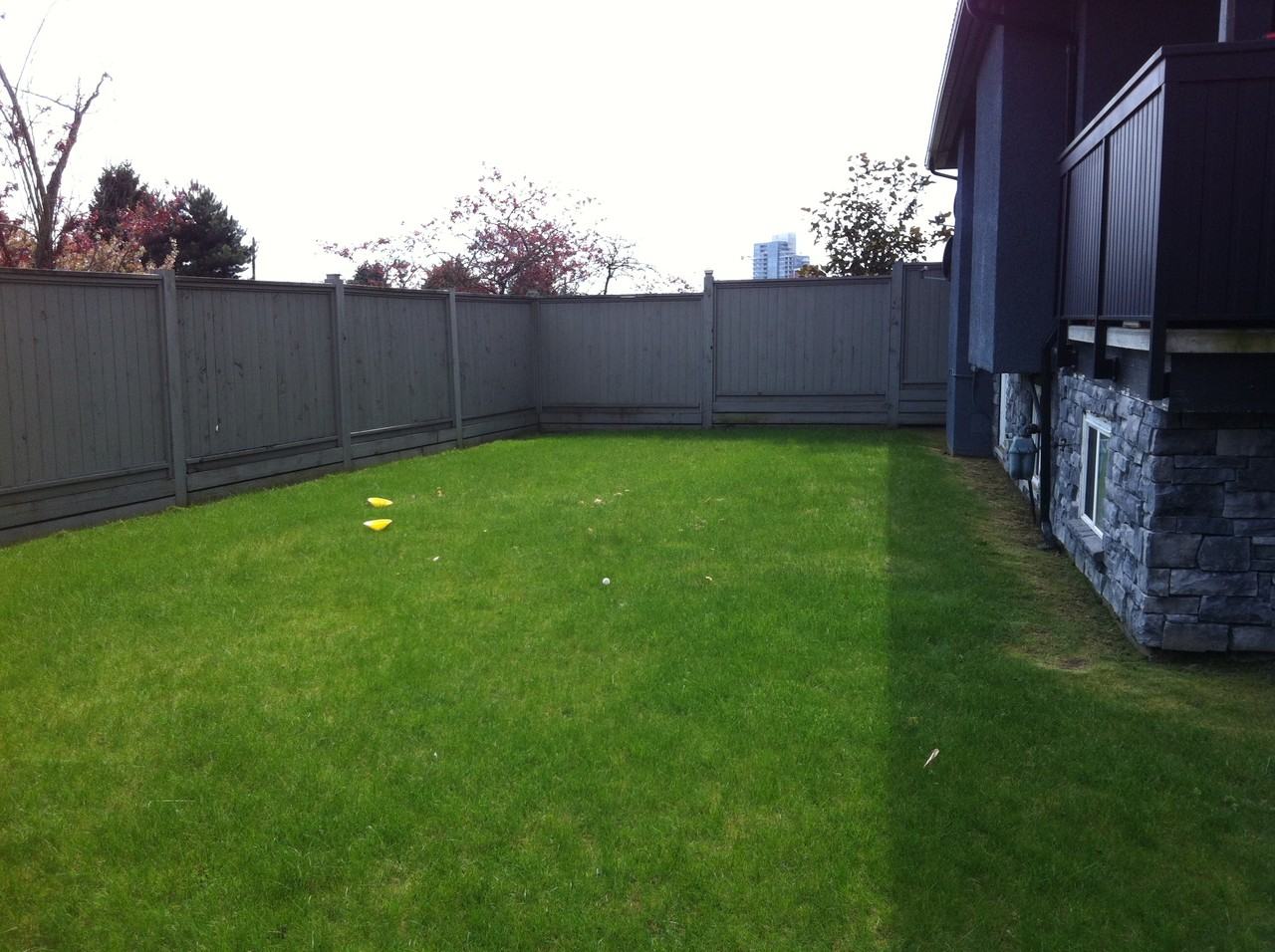 4615 Northlawn Dr - Photo 3 of 10