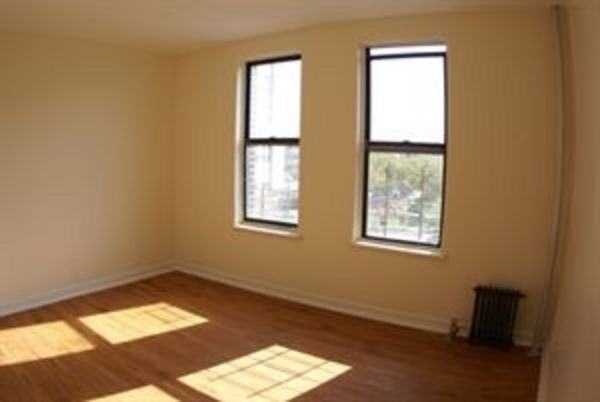 2089 Wallace Ave 3 - Photo 2 of 4