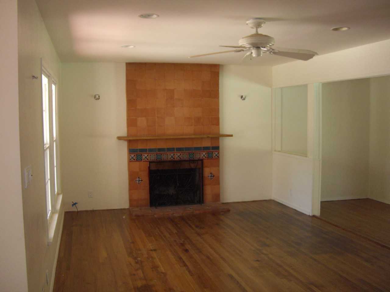 6535 Comanche Ave - Photo 3 of 9