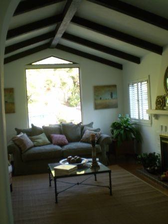 520 Colusa Ave - Photo 2 of 8