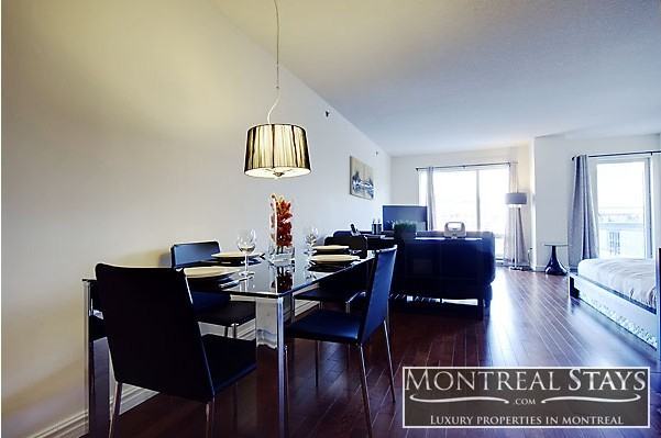 1011 Rue de Bleury - Photo 3 of 8