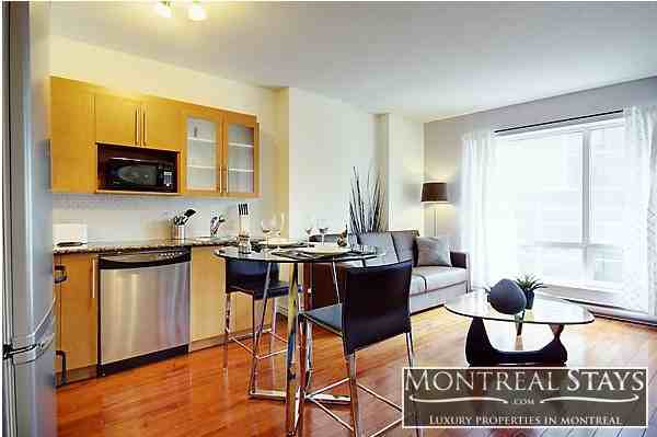 1025 Rue de Bleury - Photo 3 of 4