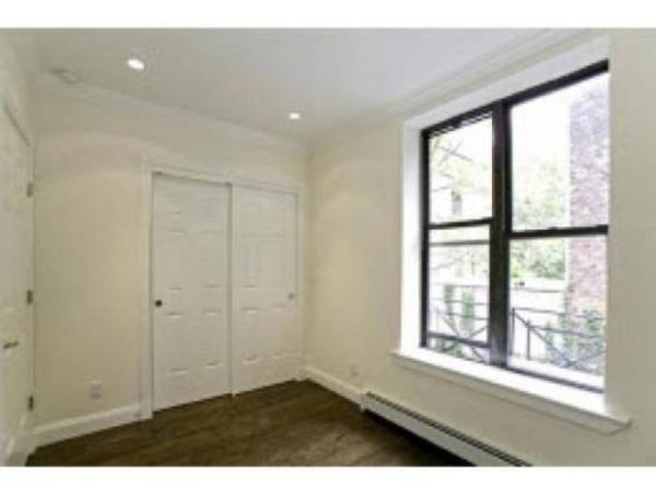 815 10th Ave 3B - Photo 3 of 4