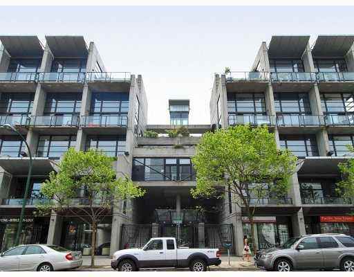 428 W 8th Ave #711