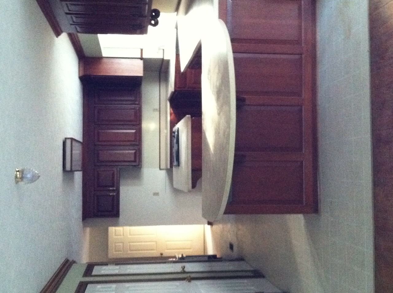 10601 Jennings Ln - Photo 2 of 10