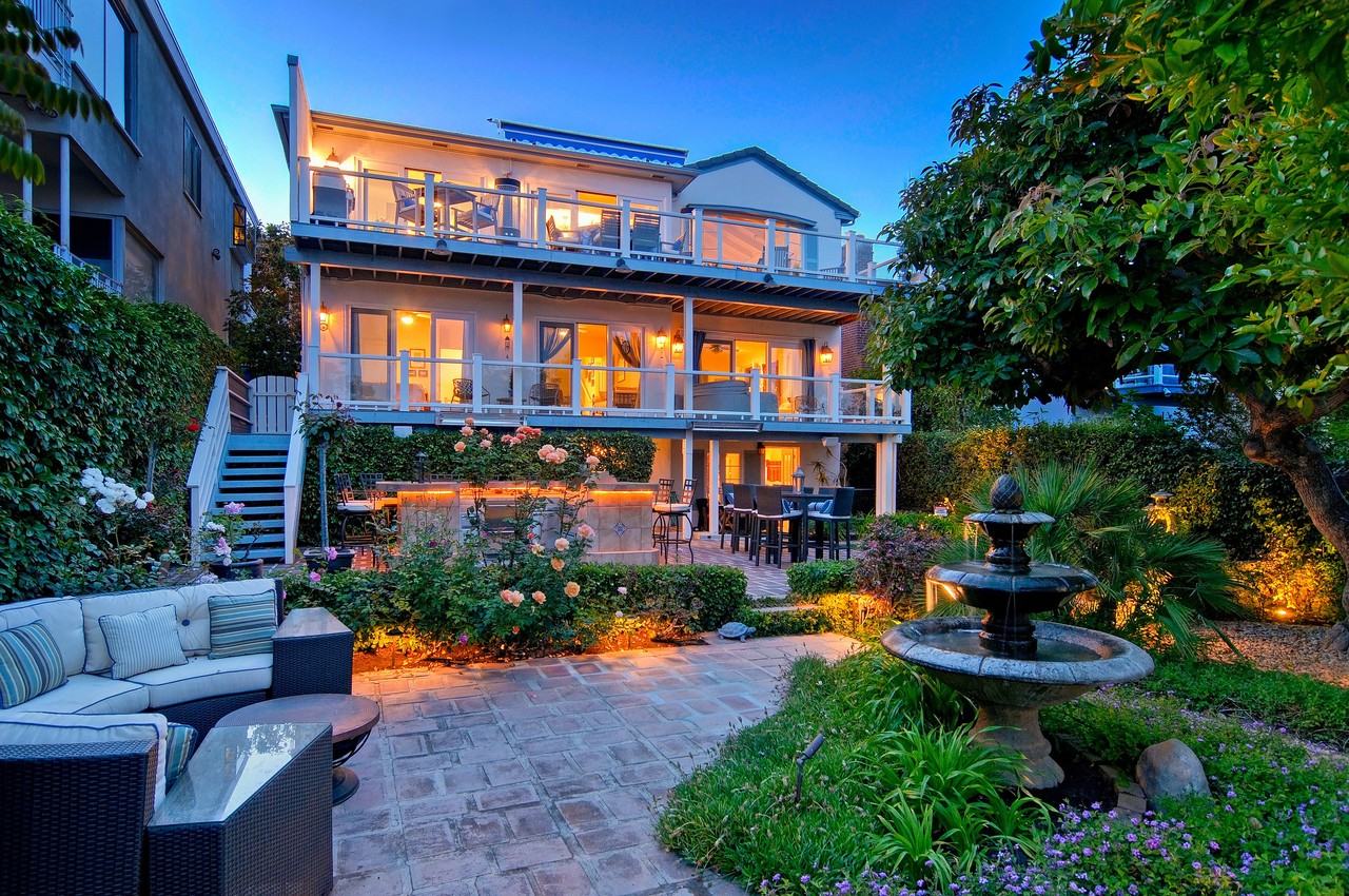 871 Armada Terrace - Photo 3 of 24