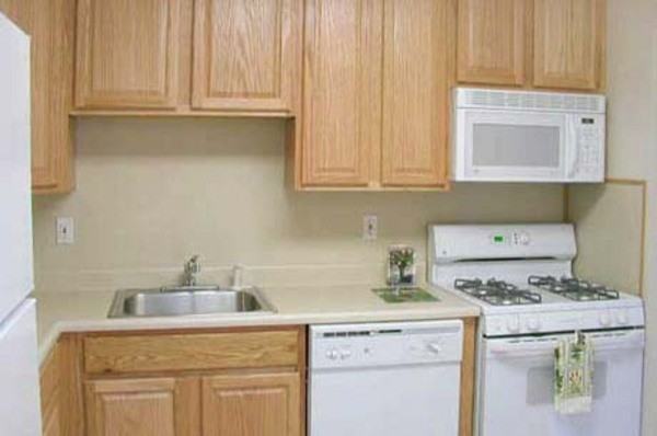 75 Westwood Dr - Photo 2 of 4