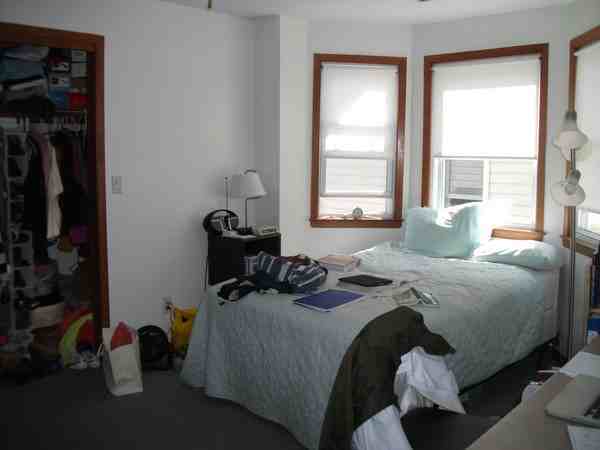 186 Jackson Ave - Photo 3 of 3