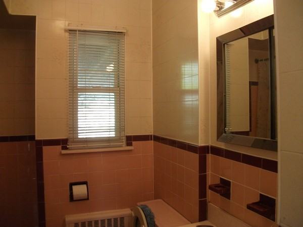 1858 Fairhaven Rd - Photo 3 of 6