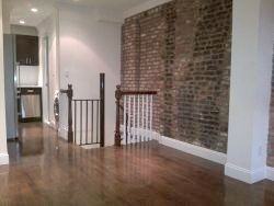 39 E 1st St - Photo 2 of 5