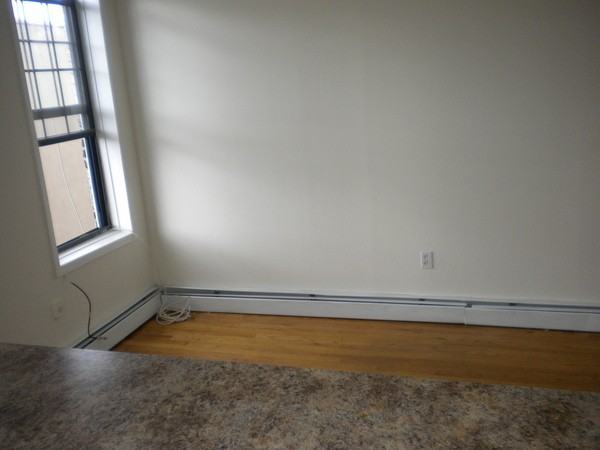 1636 Hillside Avenue 3F - Photo 2 of 5
