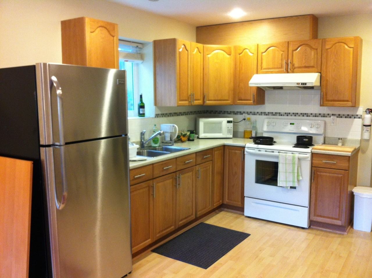 1184 Shelter Crescent - Photo 3 of 6