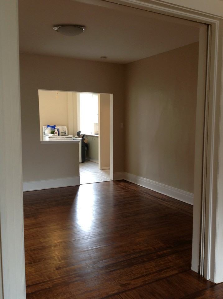 9 Hess St N #1 - Photo 3 of 5