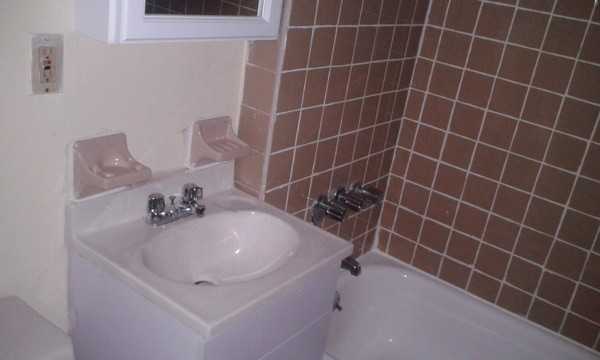 2020 Pacific St - Photo 2 of 8