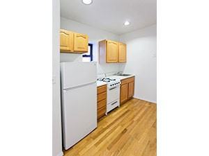 447 W 50th St - Photo 2 of 3