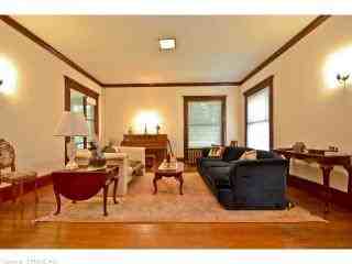 135 Holcomb St - Photo 3 of 8