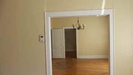 921 NW 22nd St - Photo 2 of 5