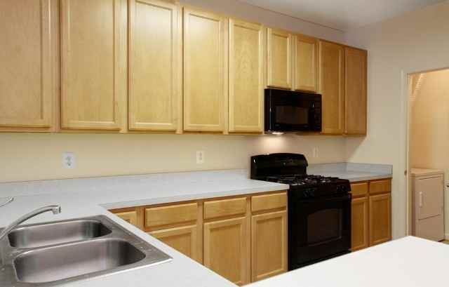 10275 Dorchester Pl - Photo 2 of 6