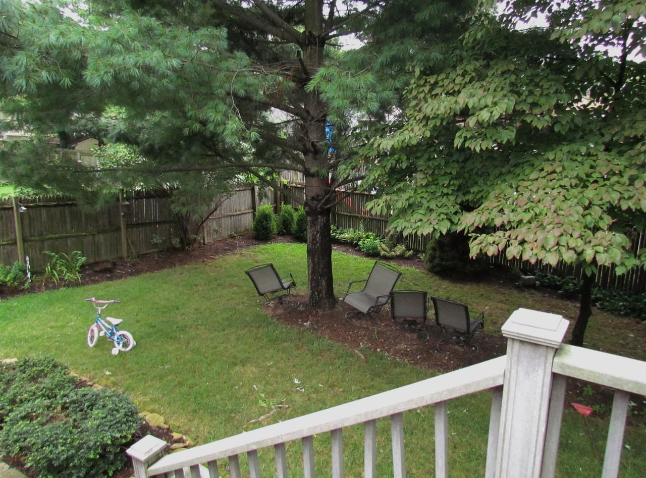 1190 Avondale Ct - Photo 3 of 6