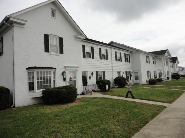 6500 Carefree Ln #9