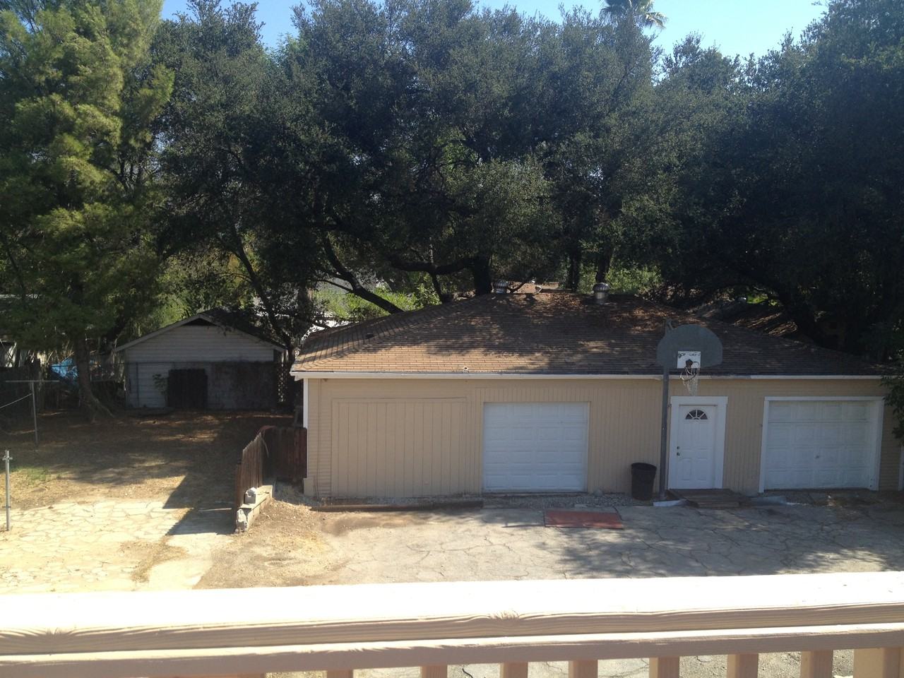 1788 N Summit Ave - Photo 2 of 6