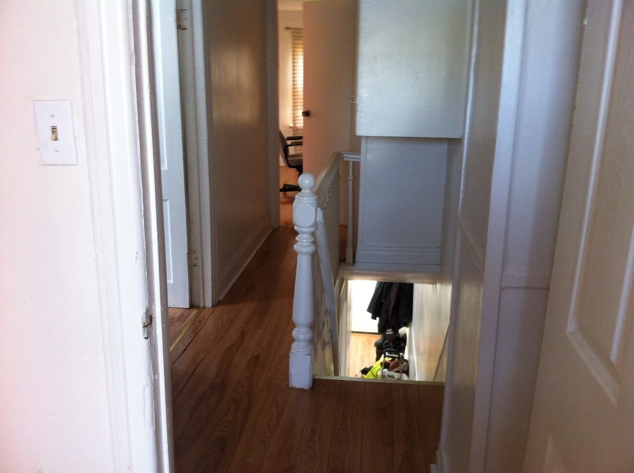 189 King Edward Ave - Photo 3 of 6