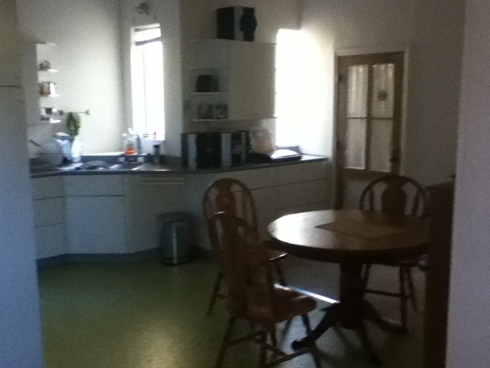 1416 Taunton St - Photo 2 of 3