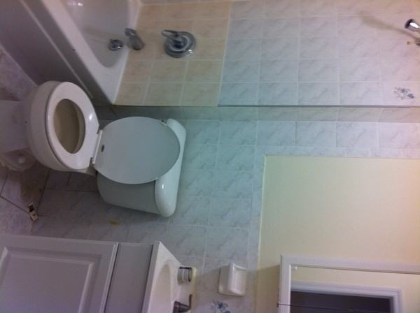 828 S Halsey Dr #2R - Photo 2 of 2