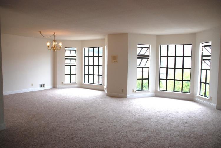 129 Benedict Ave - Photo 3 of 3