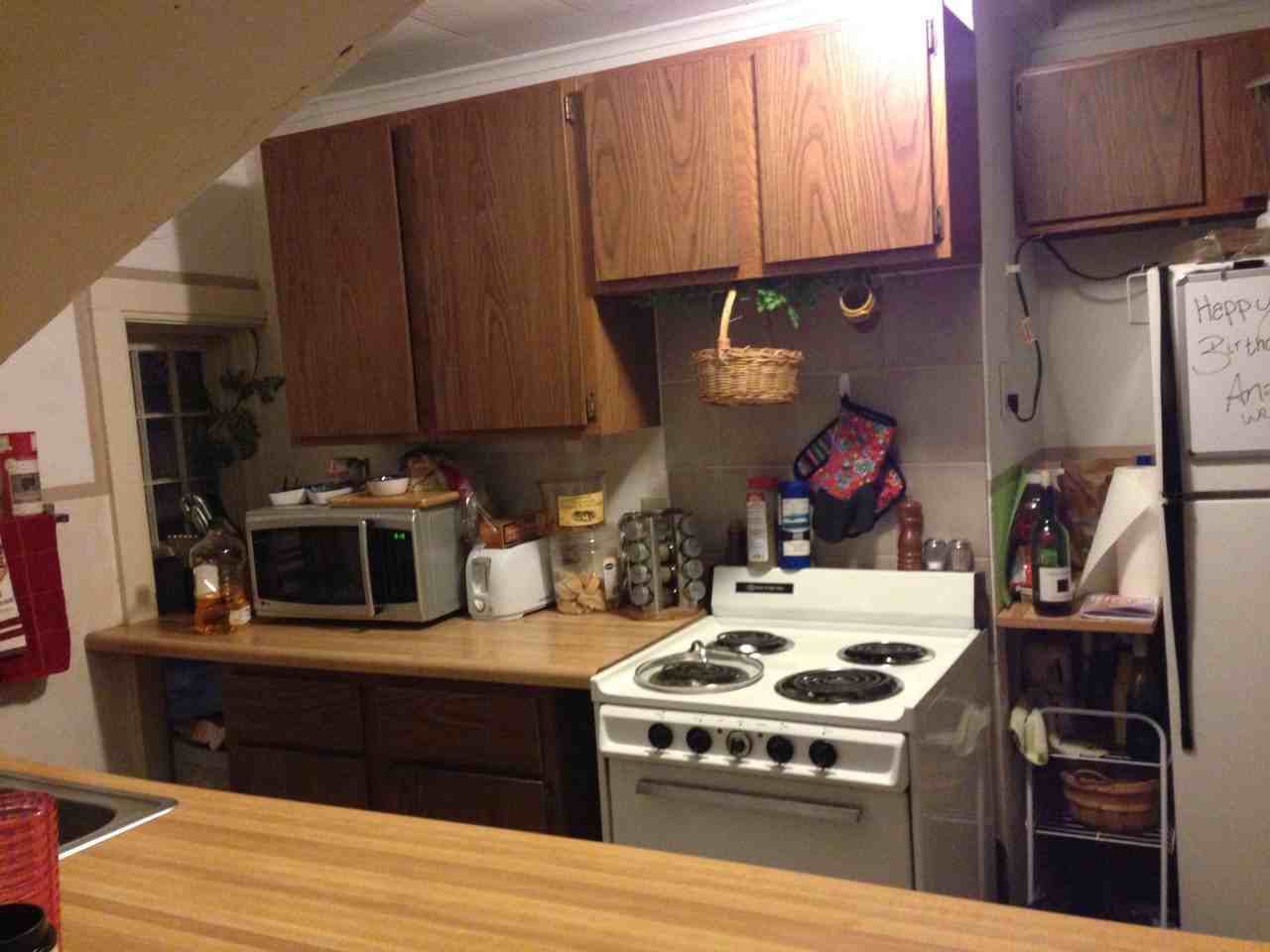 1525 W 28th St - Photo 2 of 10