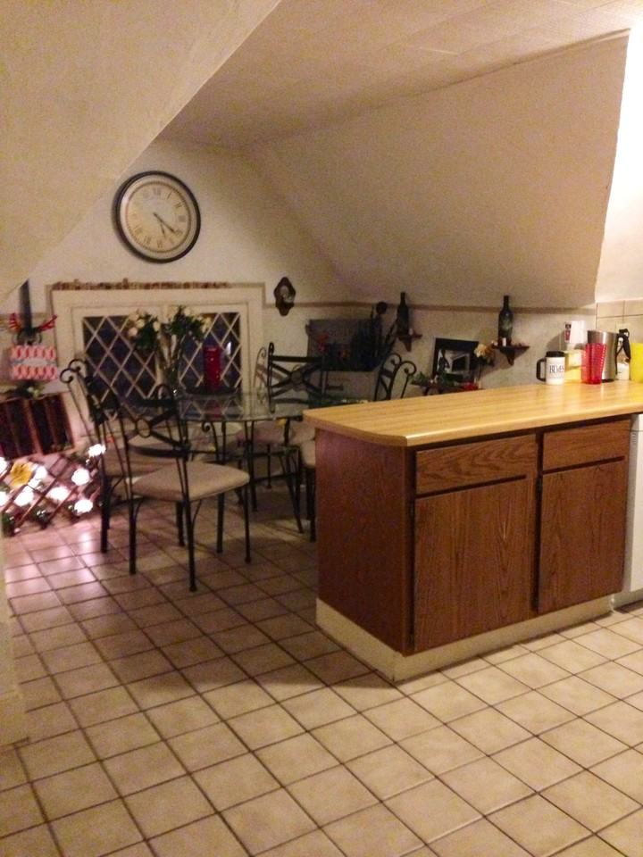 1525 W 28th St - Photo 3 of 10