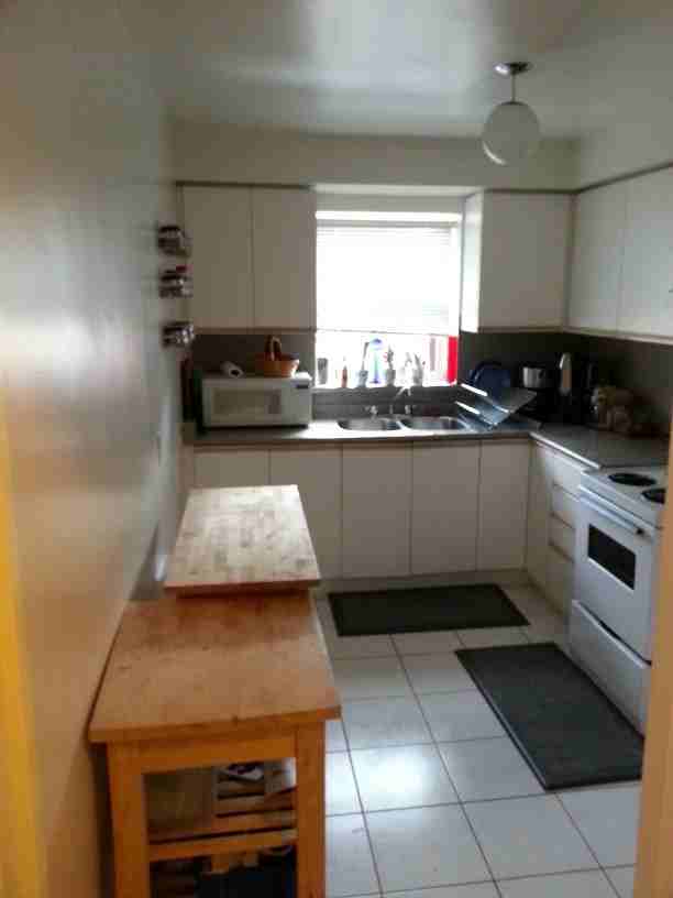 2686 Bloor St W - Photo 3 of 6