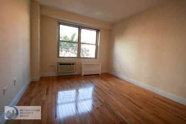 1 W 93rd St 3L - Photo 3 of 5